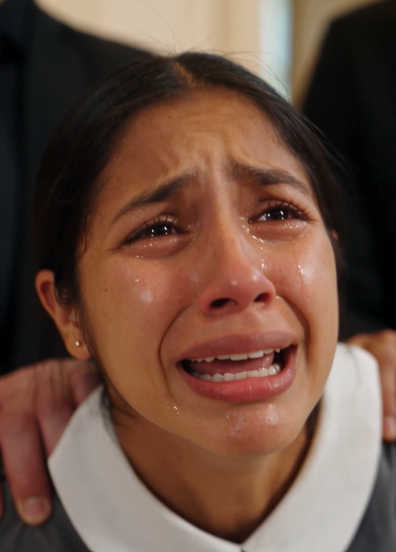 Golpeó a la empleada por acusarla de robo… hasta que sus propios hijos mostraron quién tomó el dinero